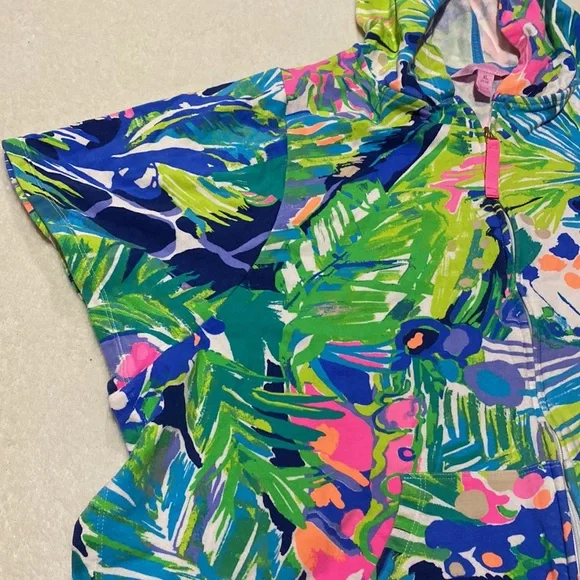 Lilly Pulitzer hooded zip up - Picture 4 of 7